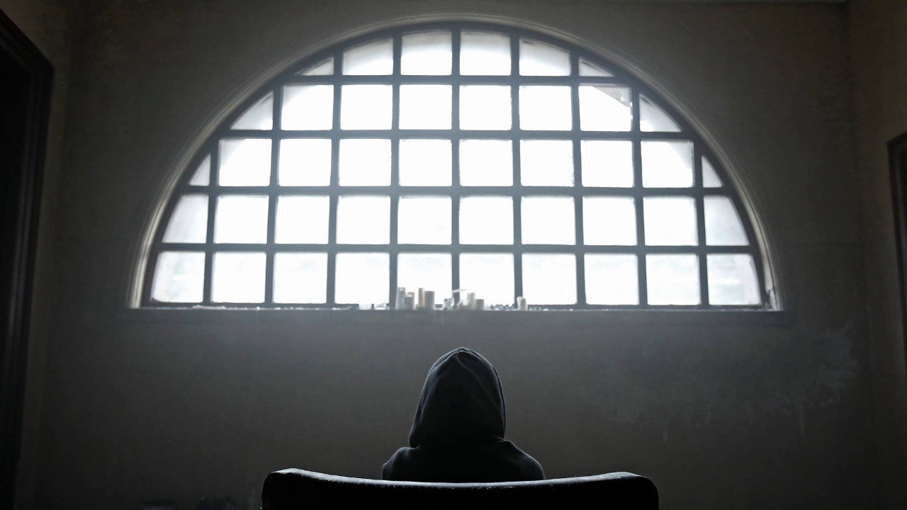 La víctima número 8 1. Sezon 4. Bölüm