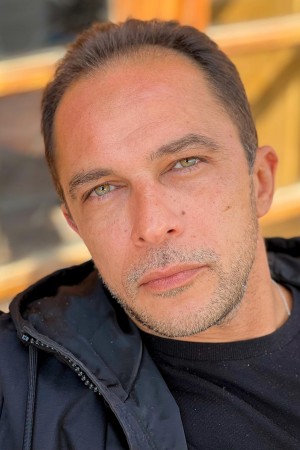 Ahmed Tarek tüm dizileri dizigom'da