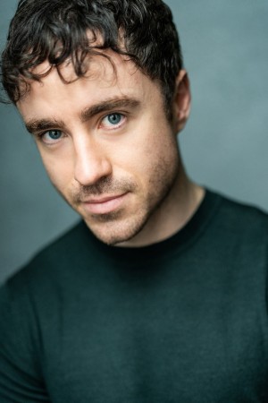 Aidan O'Callaghan tüm dizileri dizigom'da