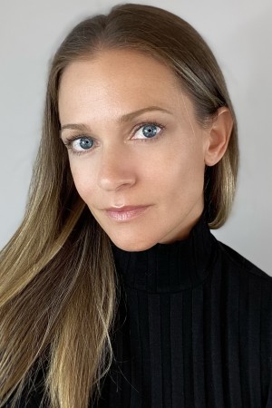 A.J. Cook tüm dizileri dizigom'da