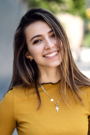 Anjelica Bette Fellini tüm dizileri dizigom'da