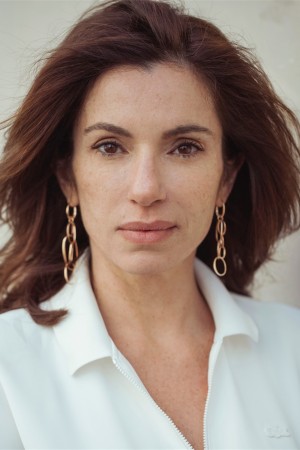 Aure Atika tüm dizileri dizigom'da