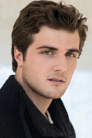 Beau Mirchoff tüm dizileri dizigom'da