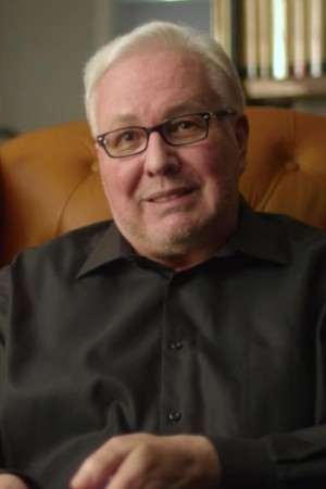 Brent Metcalfe tüm dizileri dizigom'da