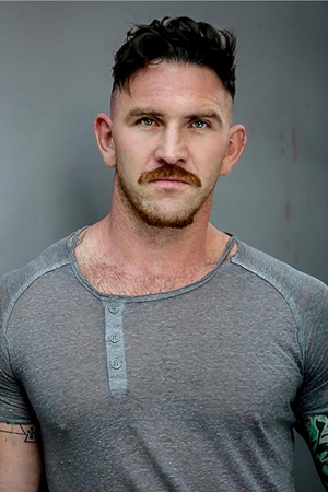 Devan Chandler Long tüm dizileri dizigom'da