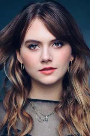 Emilia Jones tüm dizileri dizigom'da