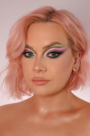 Eve Jenkins tüm dizileri dizigom'da