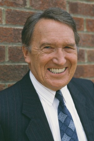 George Sewell tüm dizileri dizigom'da