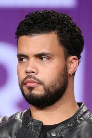 Howard Charles tüm dizileri dizigom'da