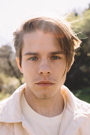 Jake Manley tüm dizileri dizigom'da