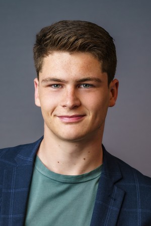 James Bingham tüm dizileri dizigom'da