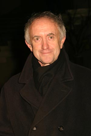 Jonathan Pryce tüm dizileri dizigom'da