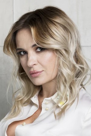 Kierston Wareing tüm dizileri dizigom'da