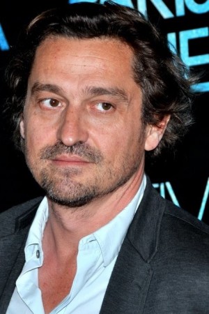 Louis-Do de Lencquesaing tüm dizileri dizigom'da