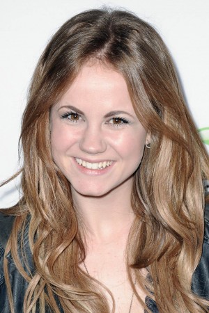 Mackenzie Lintz tüm dizileri dizigom'da