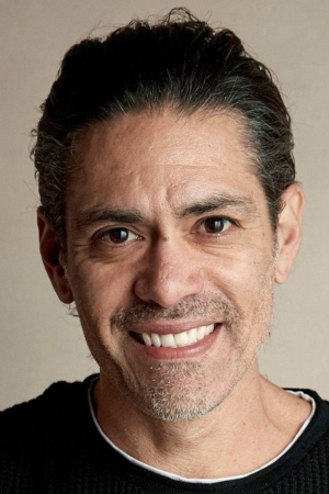 Manuel Uriza tüm dizileri dizigom'da