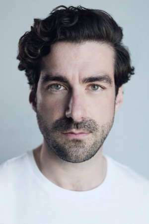 Nicholas Bishop tüm dizileri dizigom'da