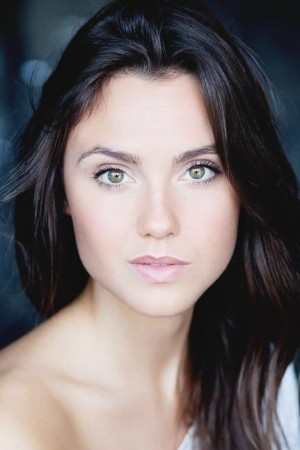 Poppy Drayton tüm dizileri dizigom'da
