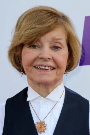 Prunella Scales tüm dizileri dizigom'da