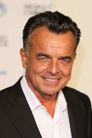 Ray Wise tüm dizileri dizigom'da