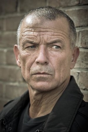 Raymond Thiry tüm dizileri dizigom'da