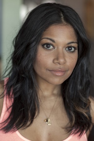 Rebecca Naomi Jones tüm dizileri dizigom'da