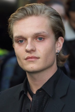 Tom Glynn-Carney tüm dizileri dizigom'da