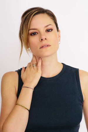 Tonya Glanz tüm dizileri dizigom'da