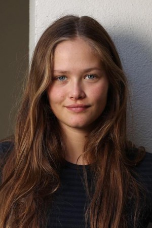 Charlotte Maggi tüm dizileri dizigom'da