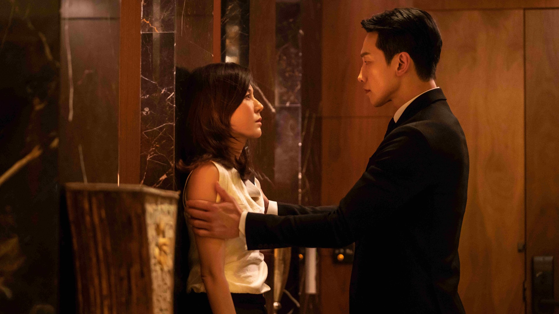 Red Swan 1. Sezon 4. Bölüm