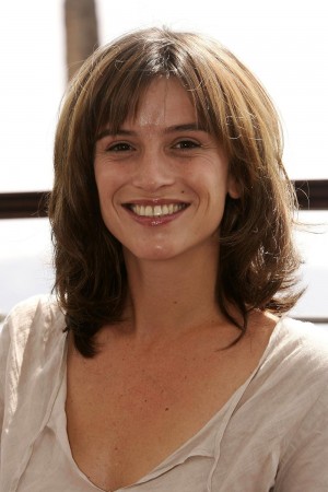 Agathe de la Boulaye tüm dizileri dizigom'da