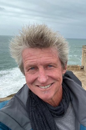 Bill Sharp tüm dizileri dizigom'da