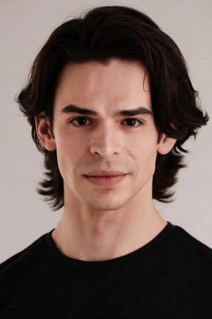 Hunter Cardinal tüm dizileri dizigom'da