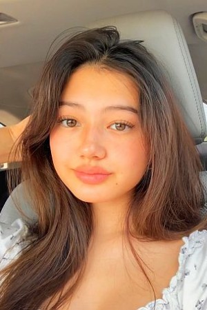 Miku Patricia Martineau tüm dizileri dizigom'da