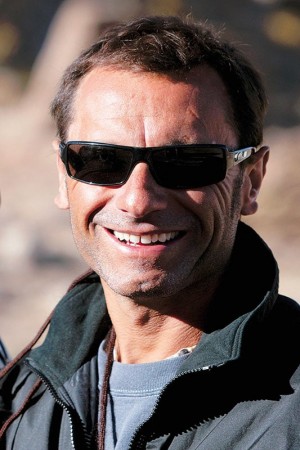 Thierry Donard tüm dizileri dizigom'da