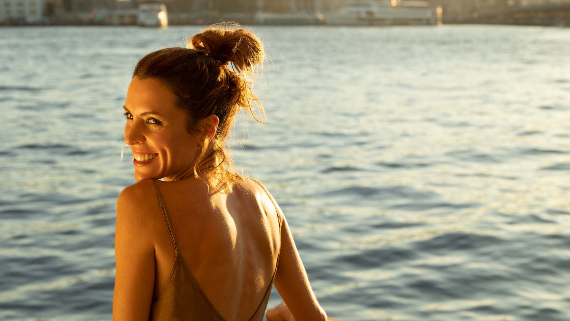 La pasión turca 1. Sezon 6. Bölüm