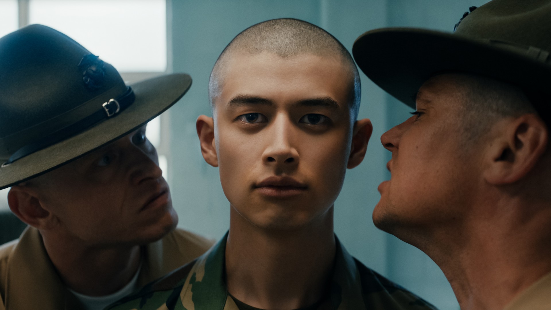 Boots 1. Sezon 6. Bölüm