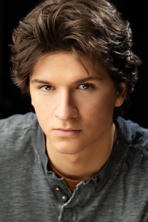 Ryan Paynter tüm dizileri dizigom'da